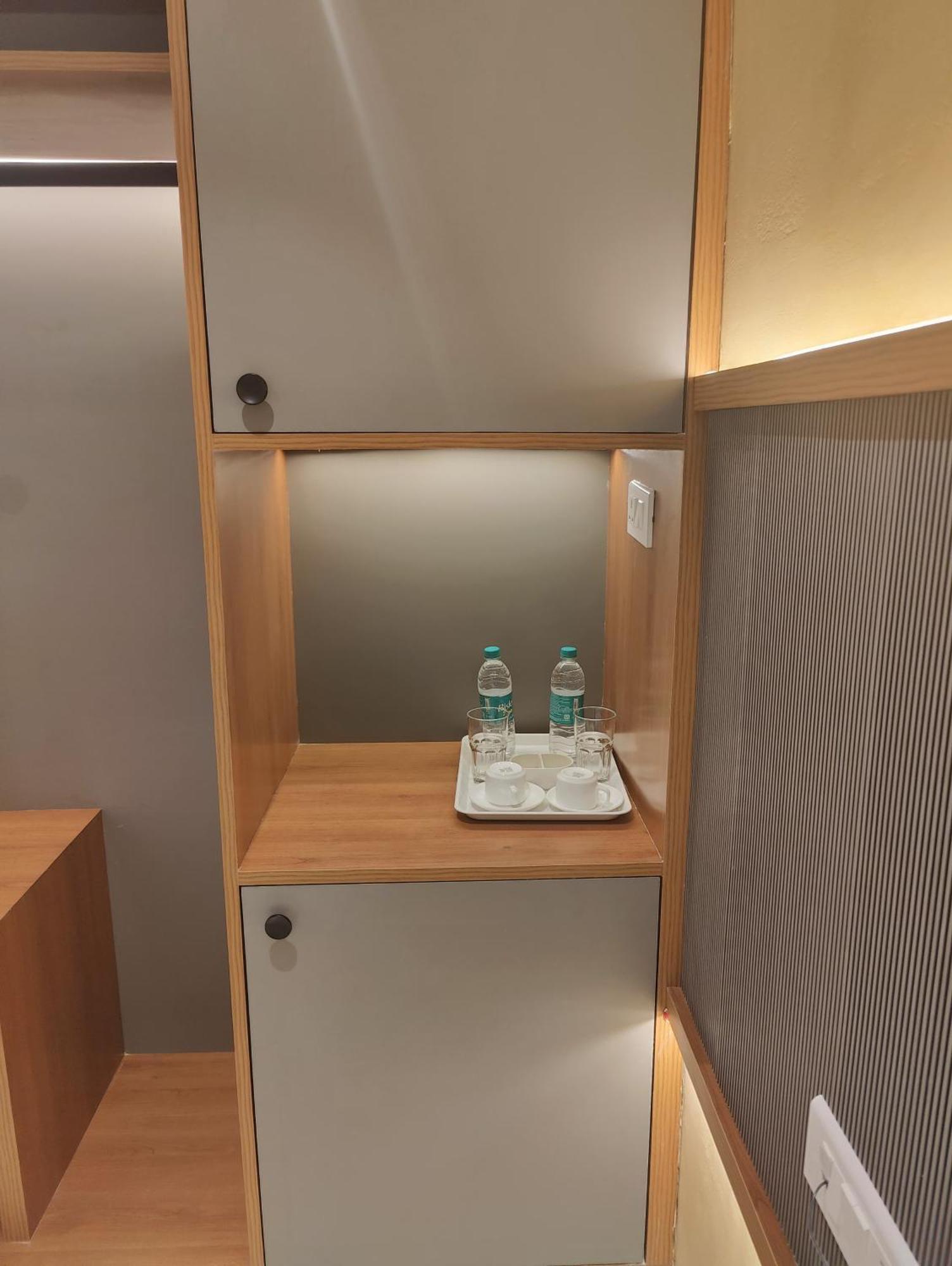 Hotel La Premier Haidarábád Kültér fotó